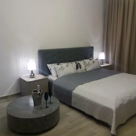 Apartman Studio De Silva *