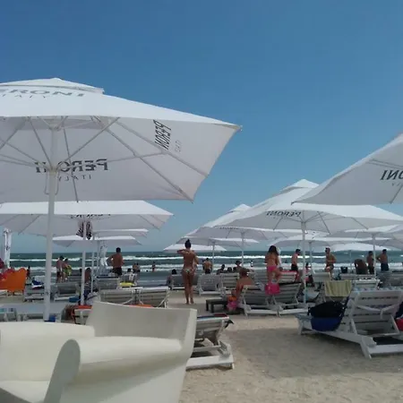 Studio De Silva Mamaia